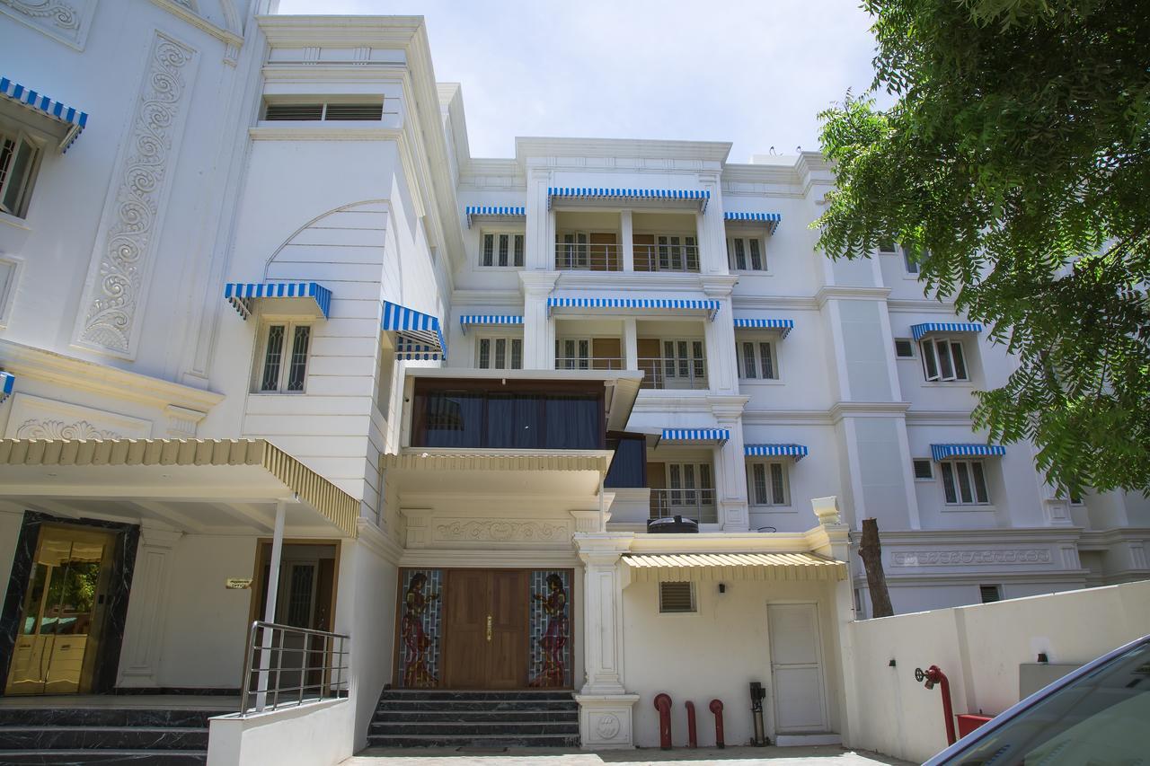 The Grand White Palace Hotell Mayiladuthurai Exteriör bild